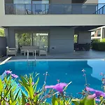 Vila Beysvillas - G *